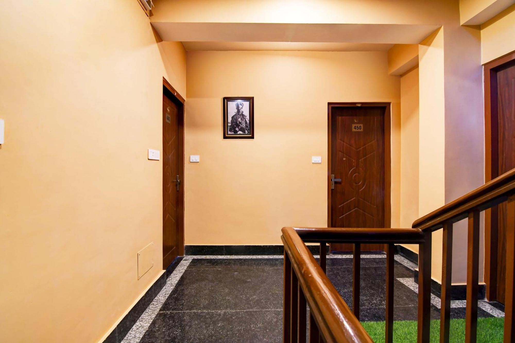 Super Townhouse Downtown Gangtok Hotel Exterior photo