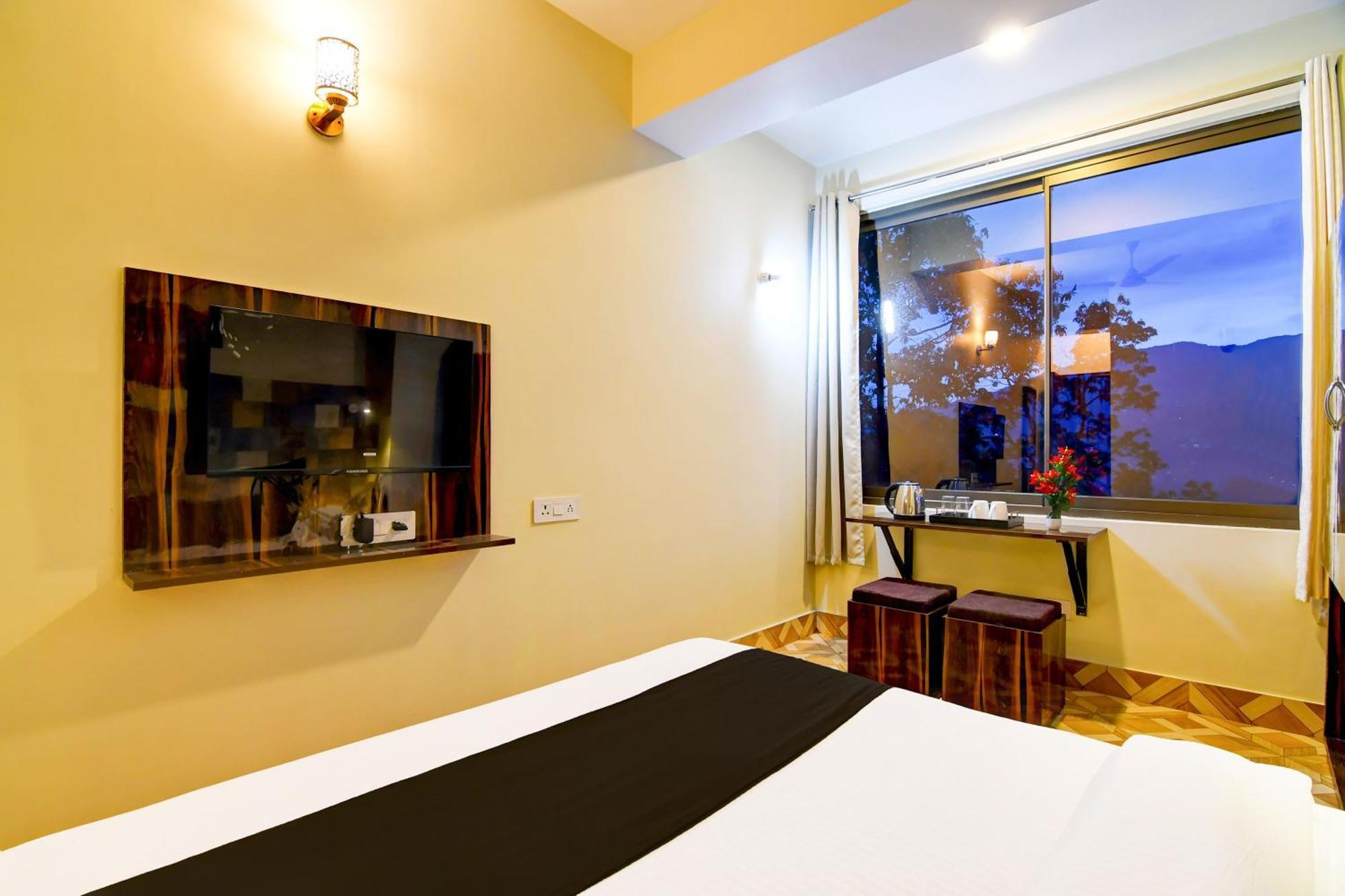 Super Townhouse Downtown Gangtok Hotel Exterior photo