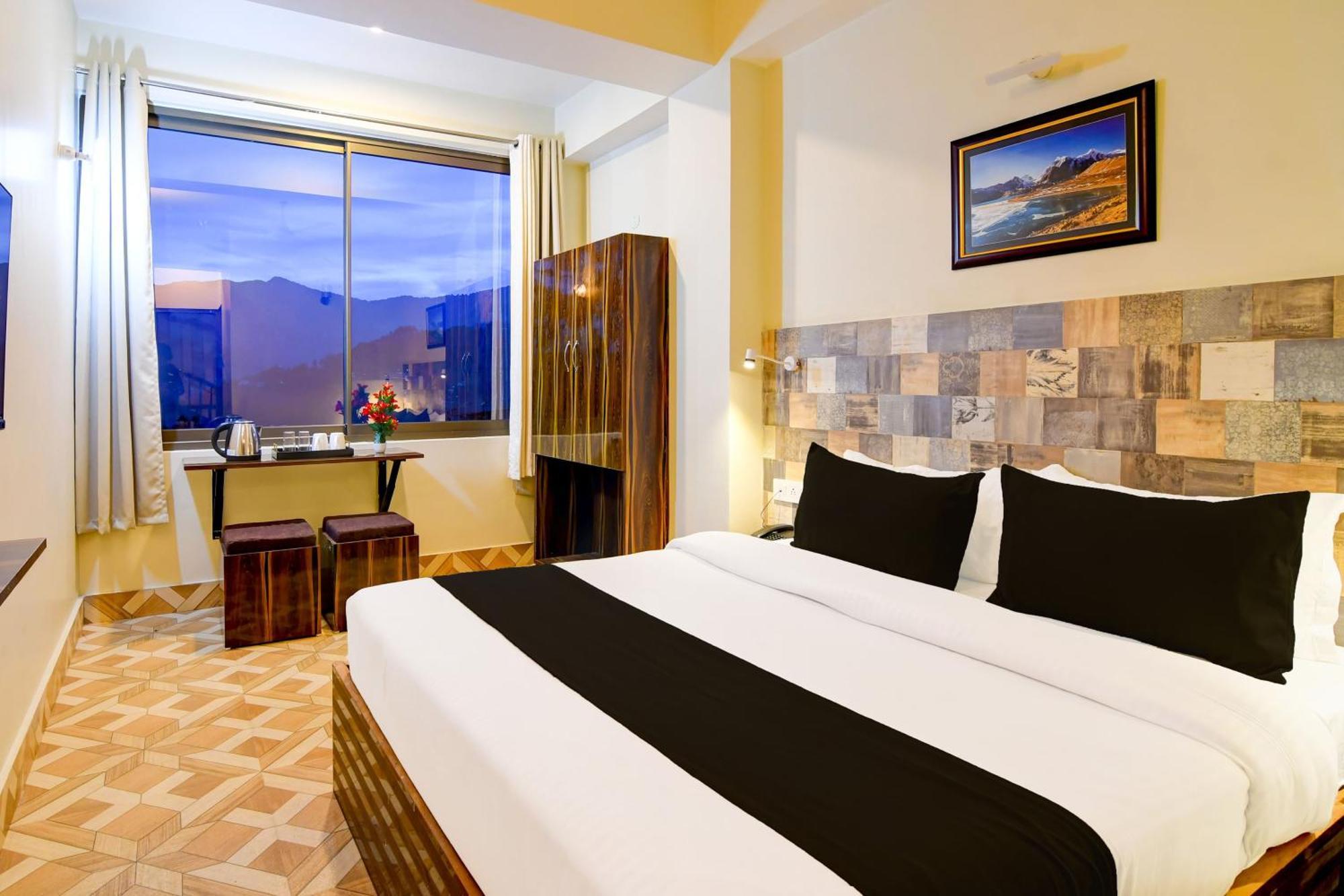 Super Townhouse Downtown Gangtok Hotel Exterior photo